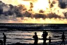 Strandspaziergänger in Sri Lanka!!! von Andreas Meyer