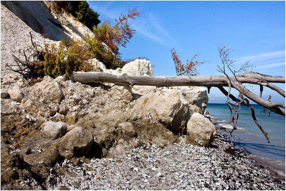 Strandspaziergang an der Steilküste ...