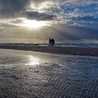 strandspaziergang nach der regenfront