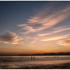 Strandspaziergang nach Sonnenuntergang