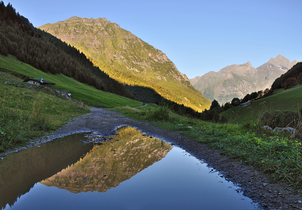 strano paesaggio al mattino presto