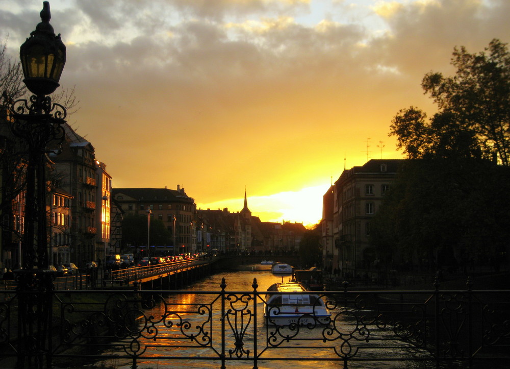 Strasbourg au soleil couchant