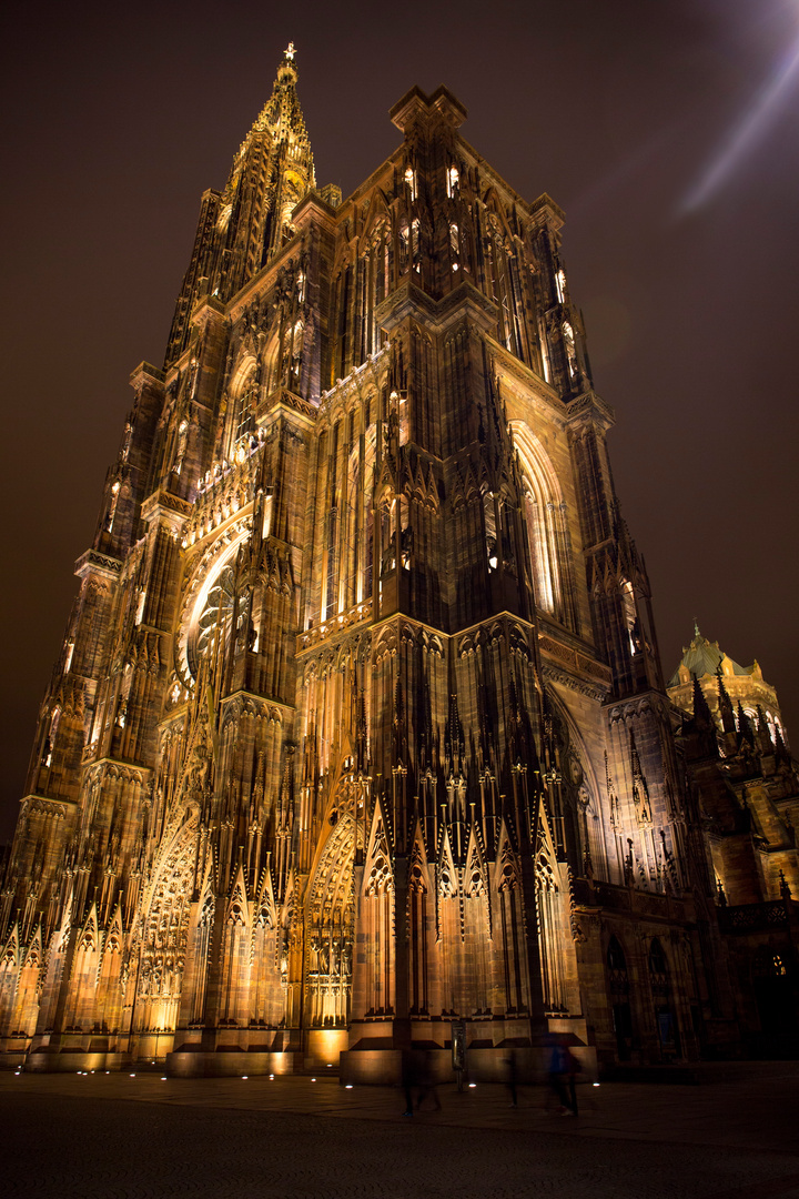 Strasbourg - eine Stadt der Höhepunkte (18) auch bei Nacht - Cathédrale Notre Dame