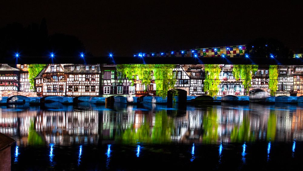 Straßburg in Wasser und Licht