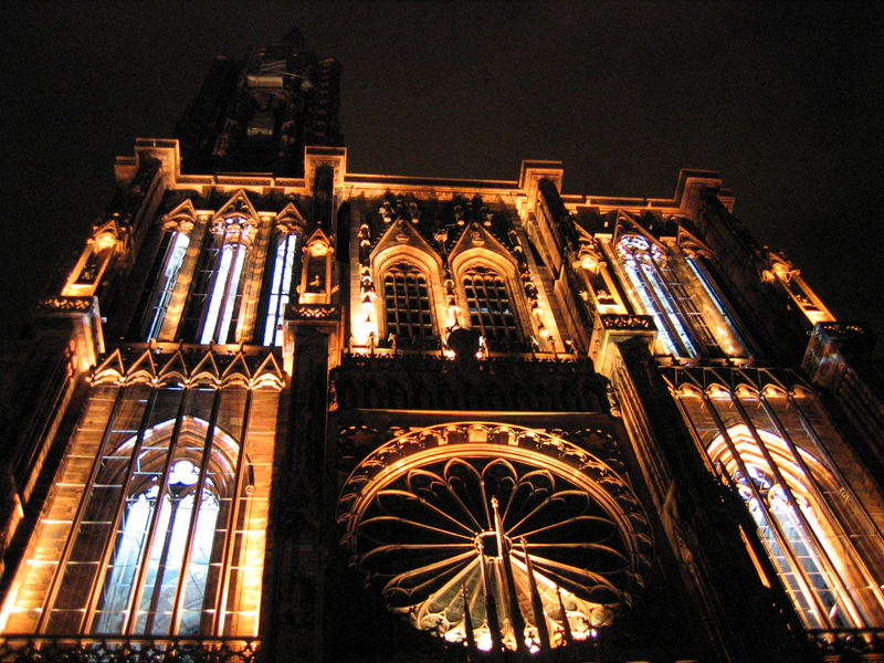 Strassburger Münster bei Nacht ...