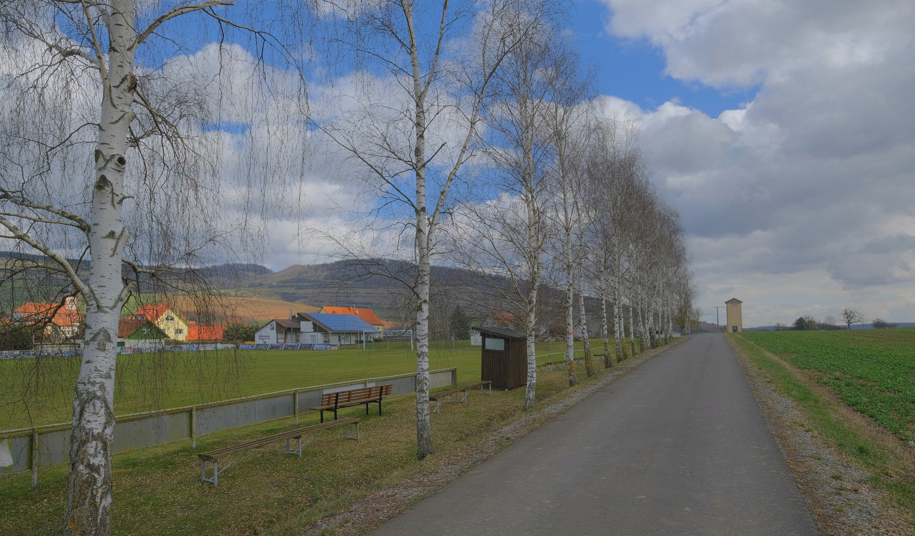 Straße am Sportplatz (calle al lado del campo de deportes)