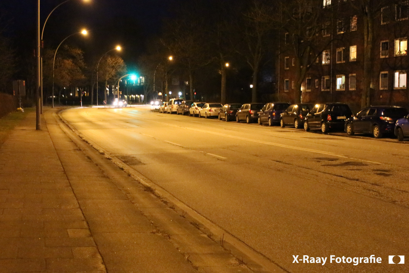 Straße bei Nacht