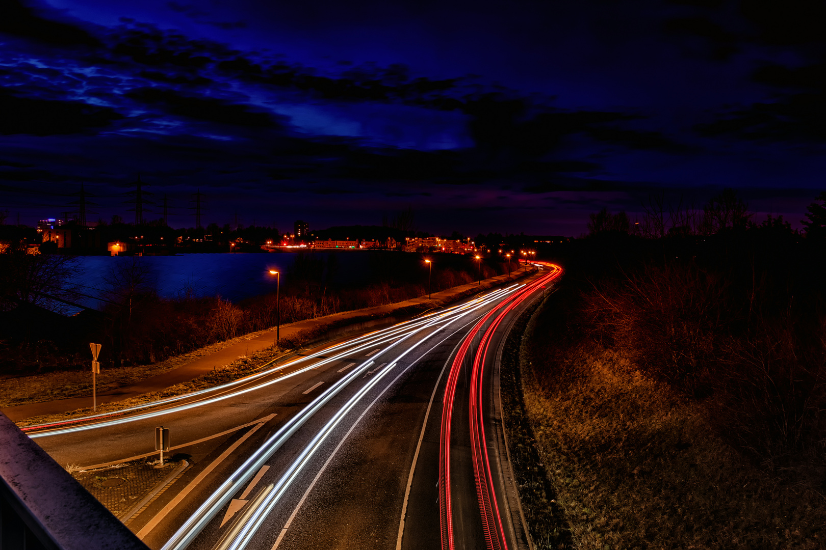 Strasse bei Nacht