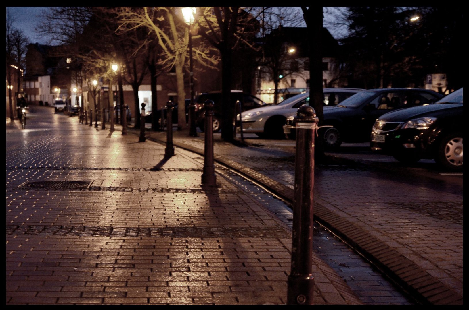 Straße bei Nacht