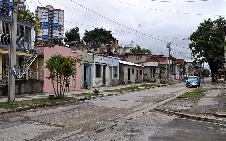 Strasse in Santiago de Cuba - die Wirklichkeit
