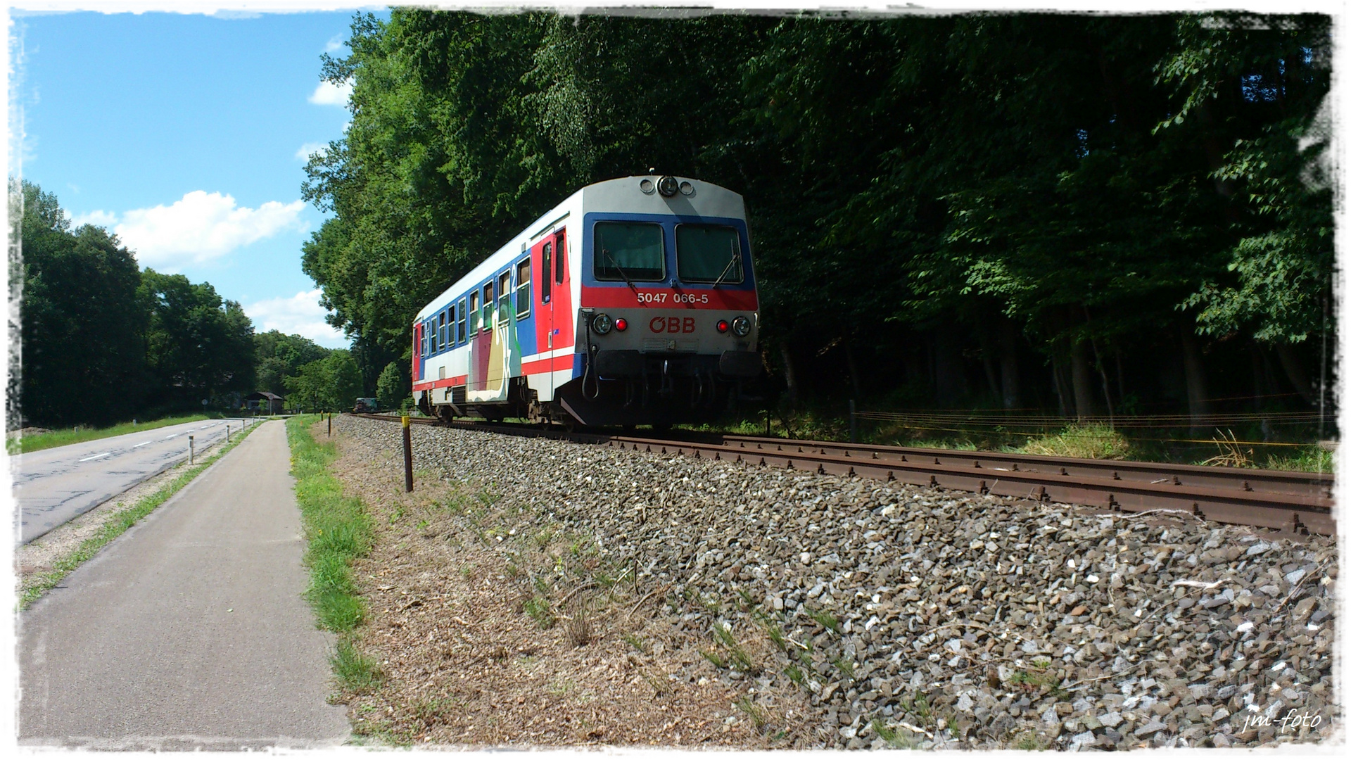 Strasse - Radweg - Eisenbahn