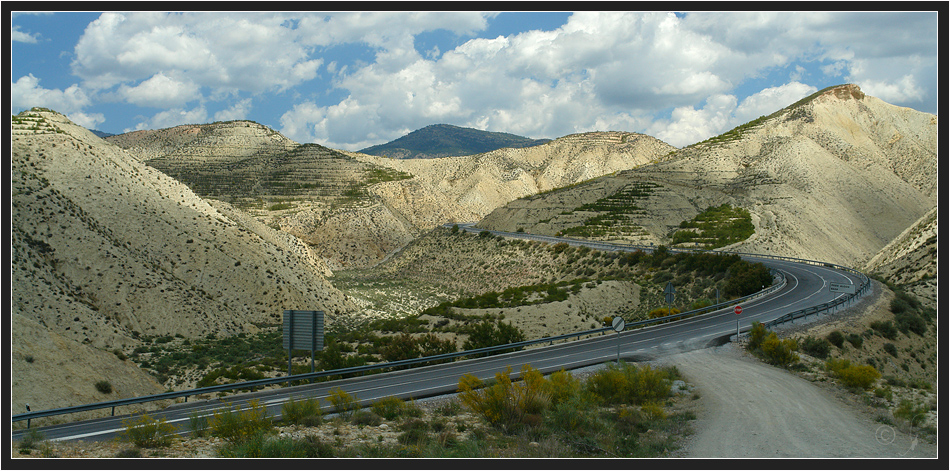 Strasse und Landschaft 1