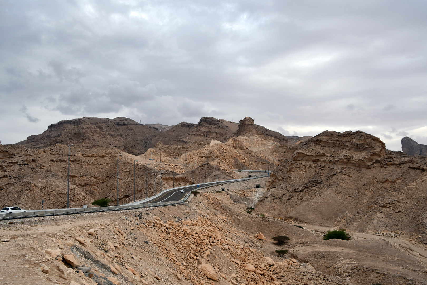 Straße zum Gipfel des Jebel Hafeet bei Al Ain