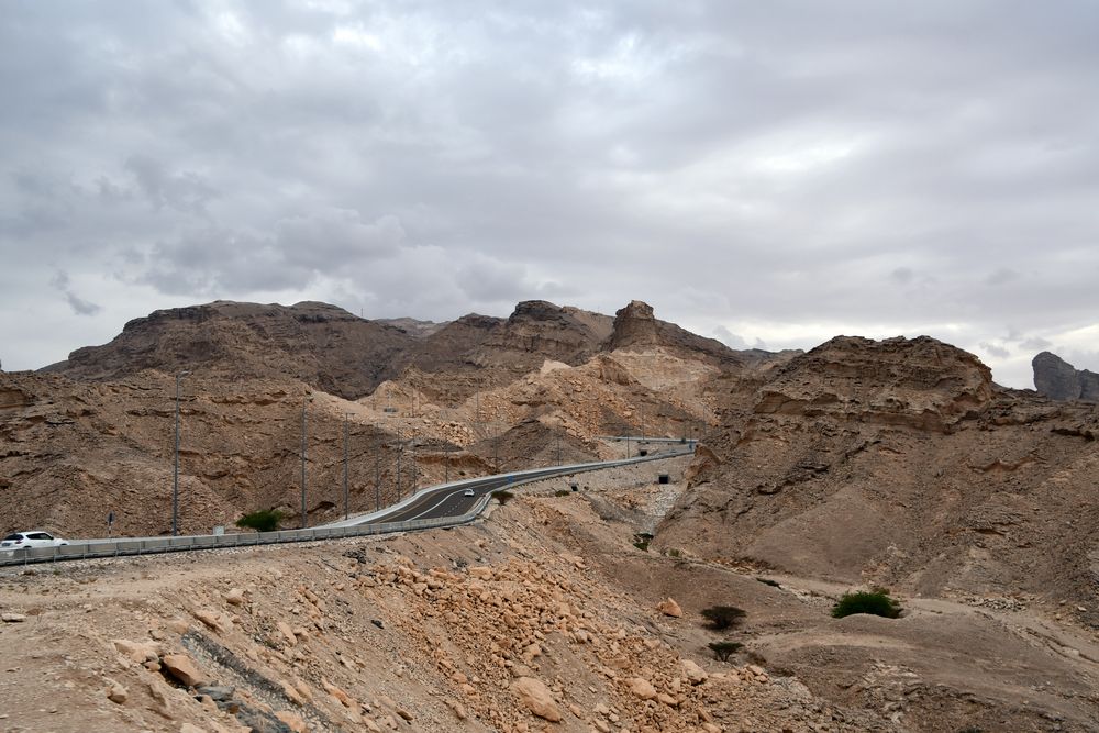 Straße zum Gipfel des Jebel Hafeet bei Al Ain