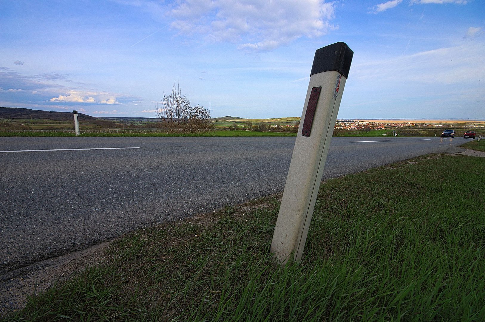 Straße zum See