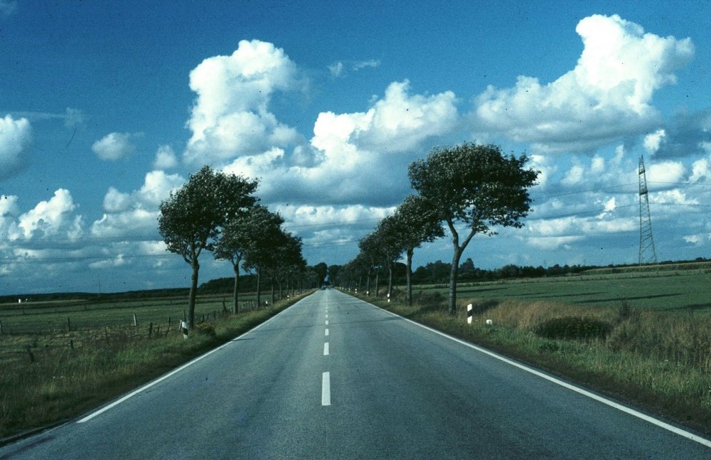 Straße zwischen Hoffnung und Wanderup