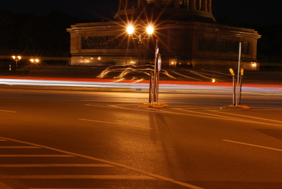 Straßen bei Nacht