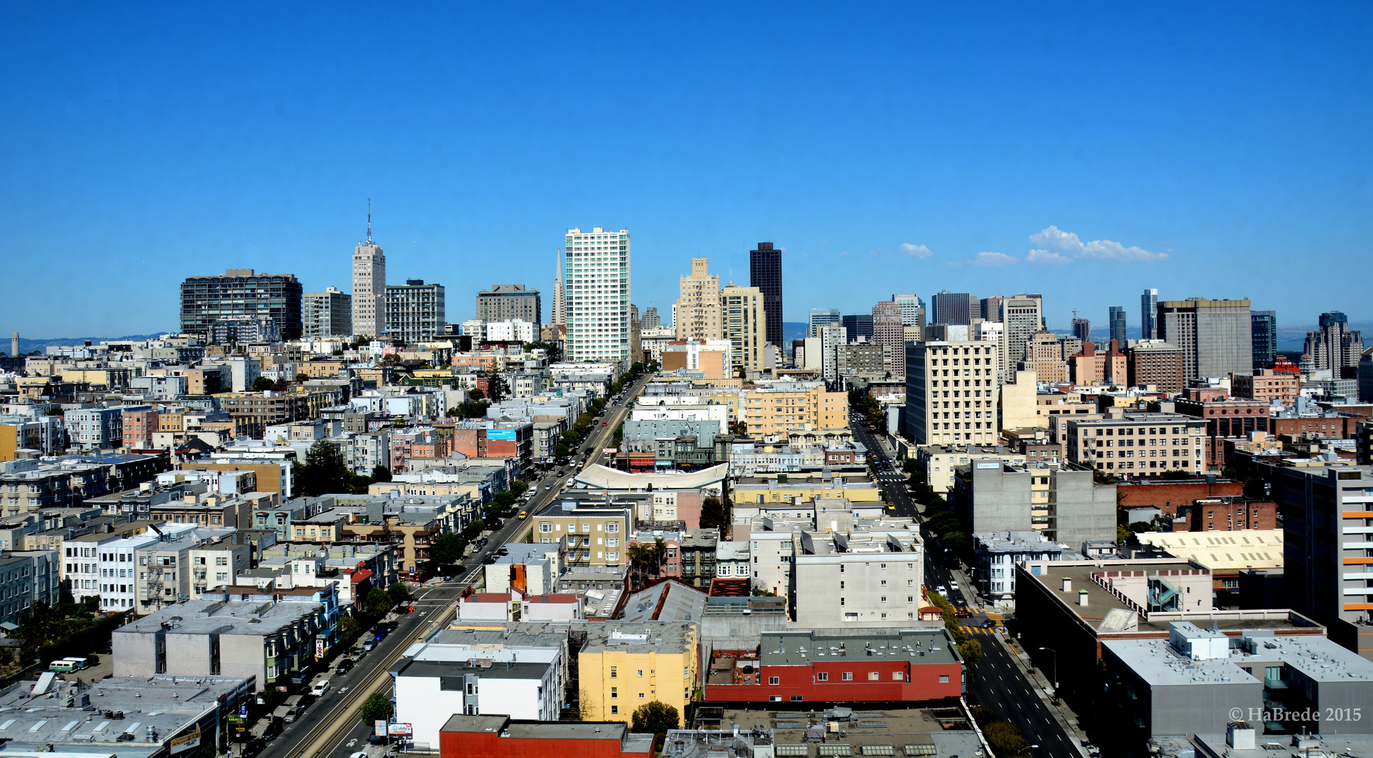 Straßen und Skyline von San Francisco