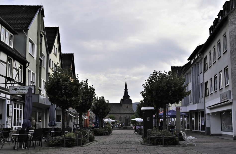 Straßenansicht 2   Cafe Rosengarten Bodenwerder