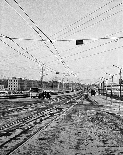 Strassenbahn #11 hat zu Station "Fleischkombinat" angekommt. Kasan. Februar 1983.