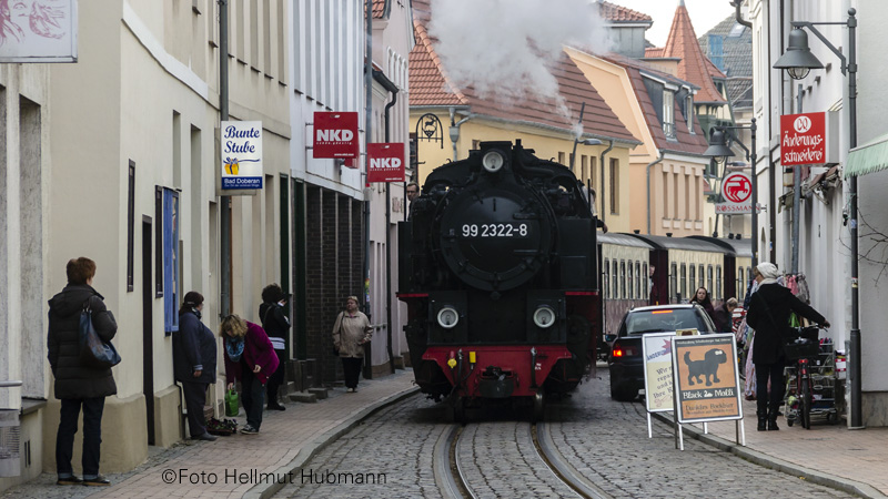 STRASSENBAHN