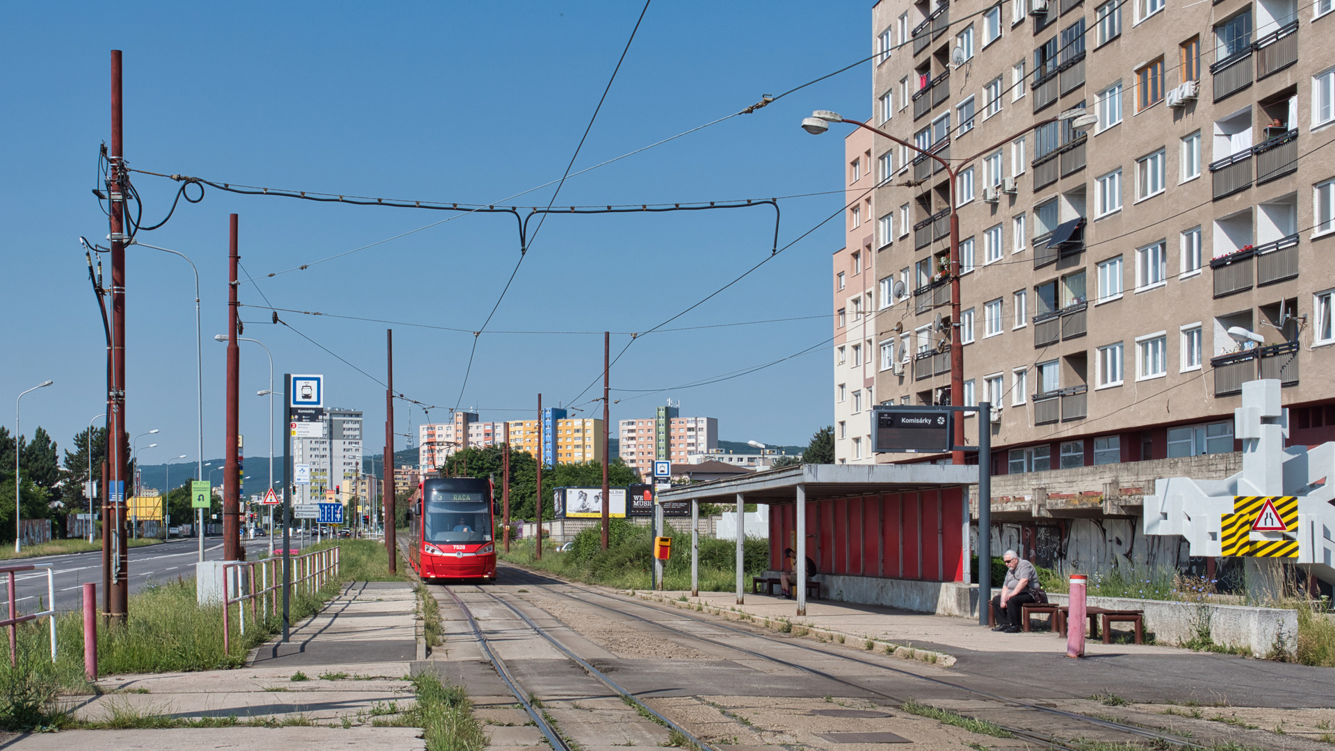 Straßenbahn Bratislava Endhaltestelle in Raca Foto & Bild