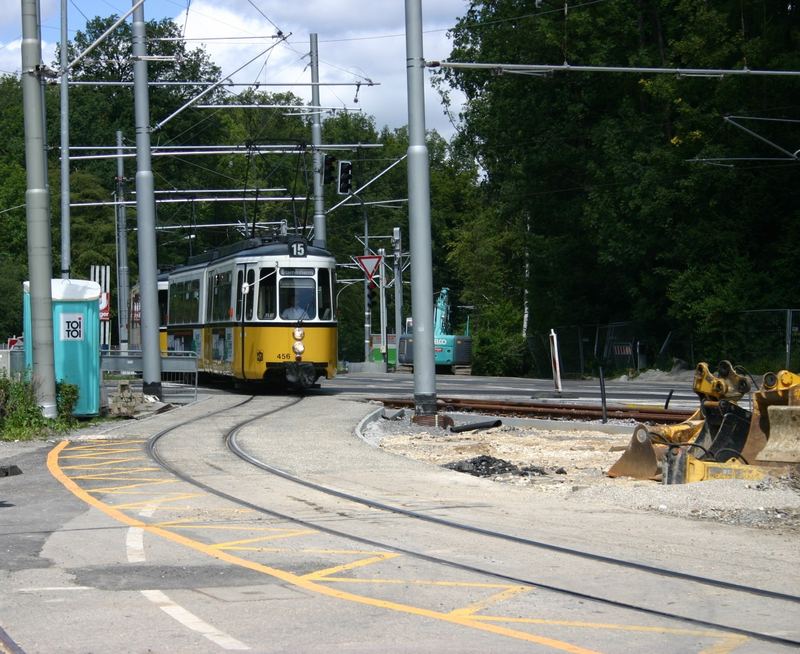 Strassenbahn in Baustelle (3)