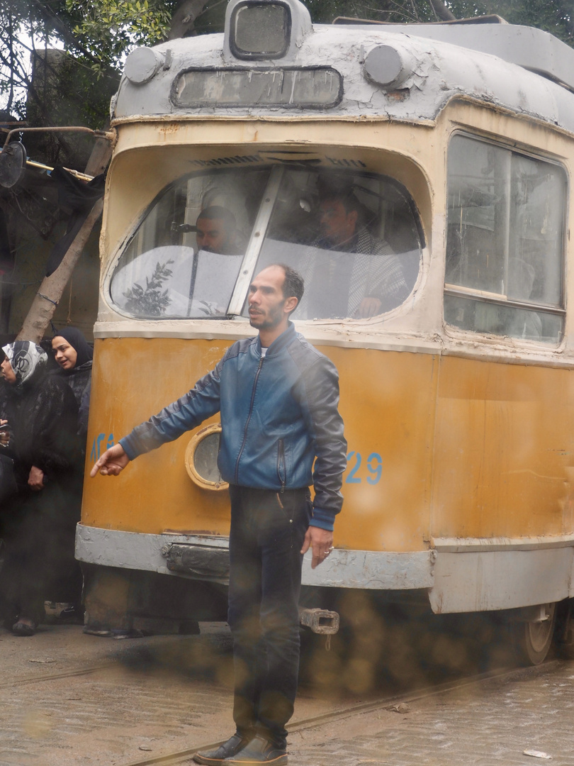 Straßenbahn in den Straßen von Alexandria