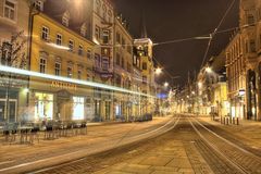 Straßenbahn in der Fußgängerzone