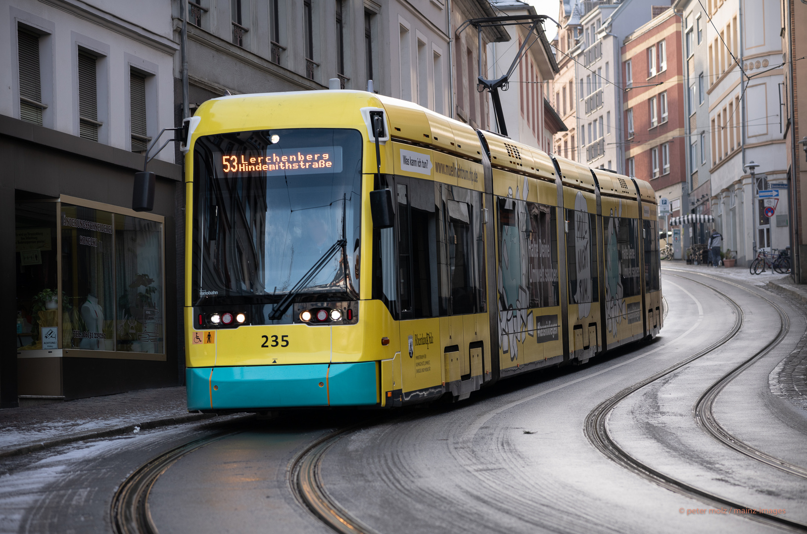 Strassenbahn in der Gaustrasse - Mainz 2023