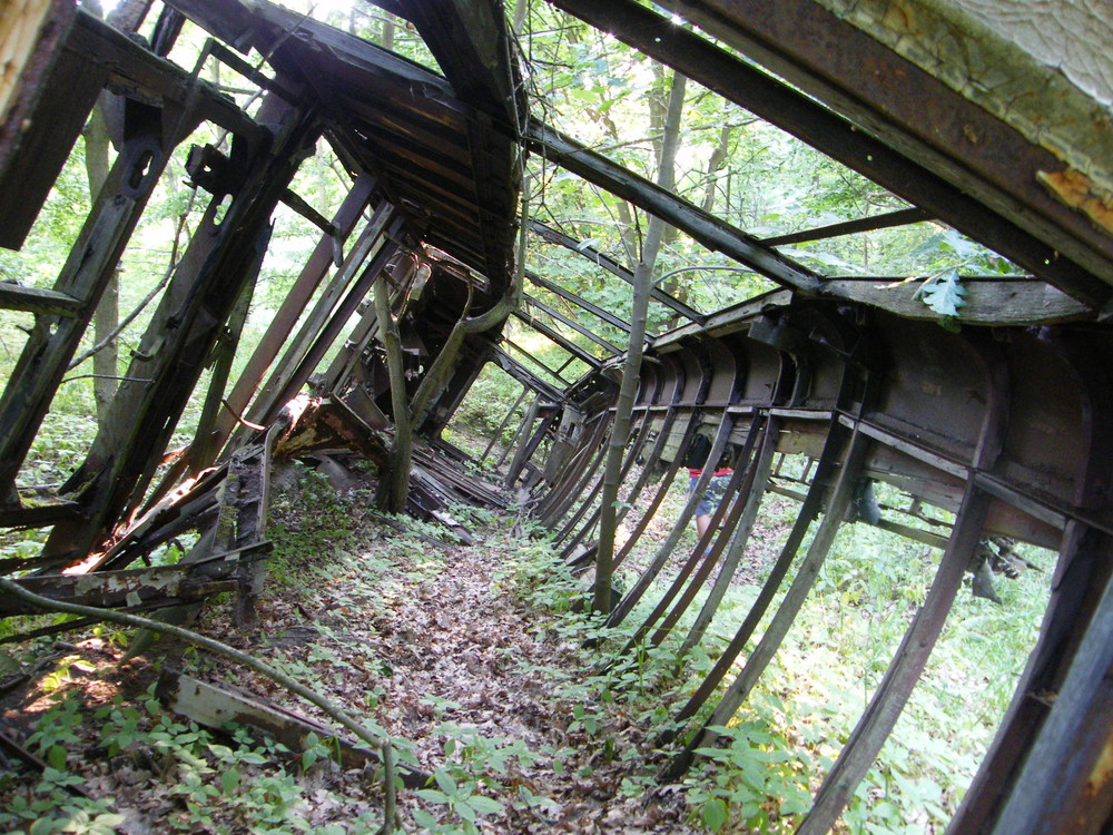 Strassenbahn mitten im Wald II...