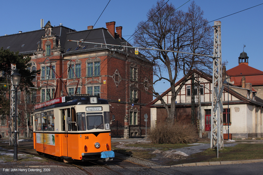 Straßenbahn Naumburg - Tw 38 am Depot