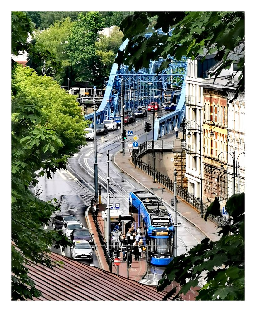 Strassenbahn und Brücke Kra p30-25-424- col  +9Reisefotos
