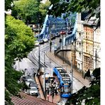 Strassenbahn und Brücke Kra p30-25-424- col  +9Reisefotos