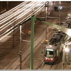 Strassenbahn und Gürtel bei Nacht