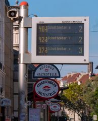 straßenbahn"täfelung"...