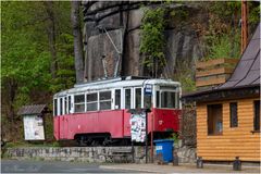 Straßenbahnwaggon irgendwo im Nirgendwo