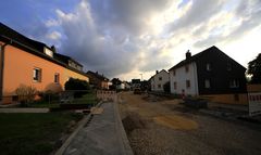 Strassenbau und Wolken