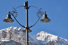 Straßenbeleuchtung in Cortina d' Ampezzo