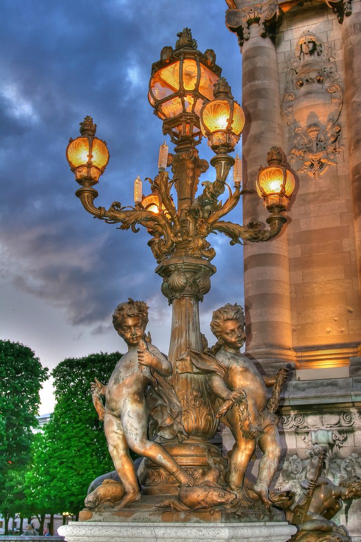 Strassenbeleuchtung in Paris