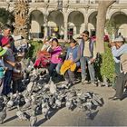 Straßenbild in Arequipa auf dem Plaza de Armas