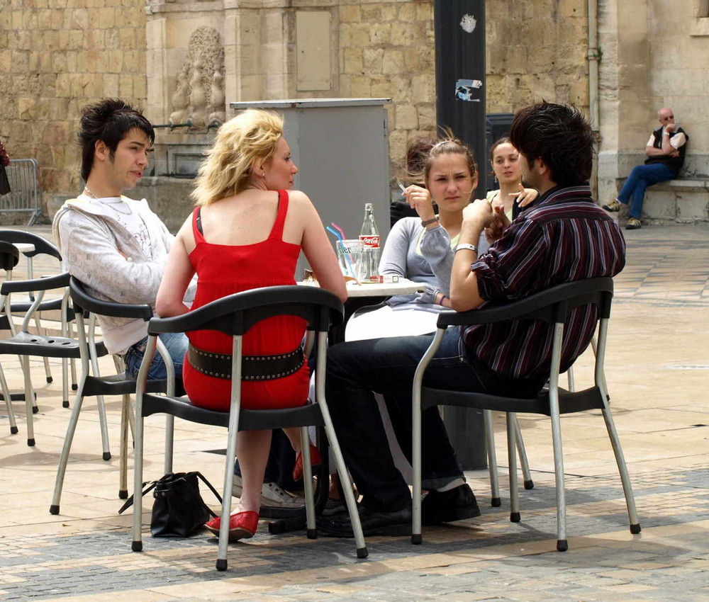 Straßencafe in Narbonne/F