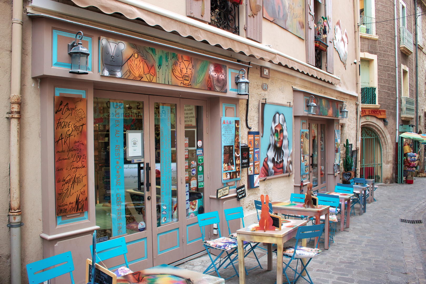 Straßencafe in Pézenas