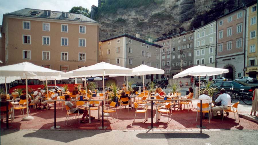 Strassencafe in Salzburg