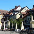 Straßencafés und Sonnenschein