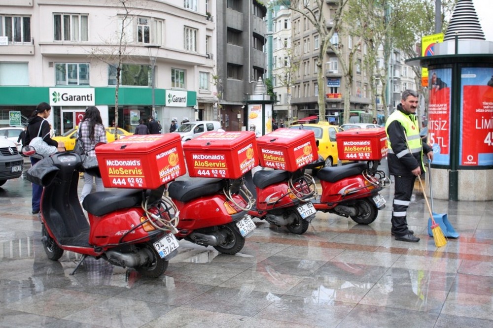 Strassenfeger in Istanbul