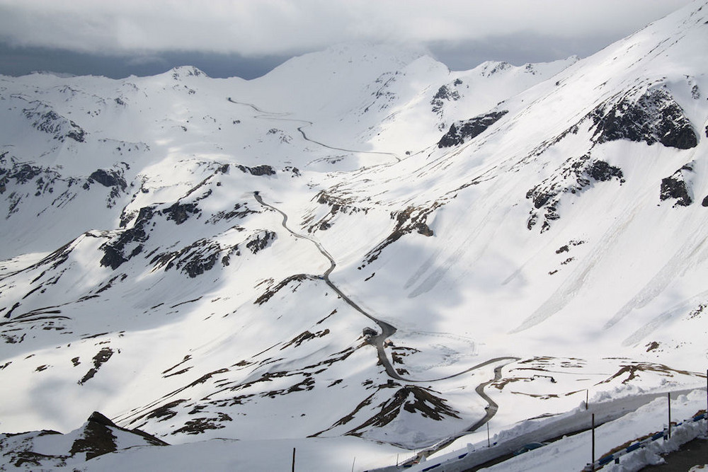 Strassengeschlengel in den Alpen