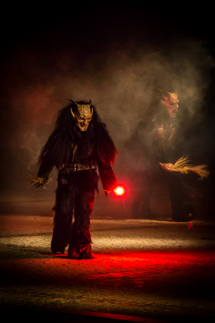 Straßengler Perchtenlauf 2013 - 2