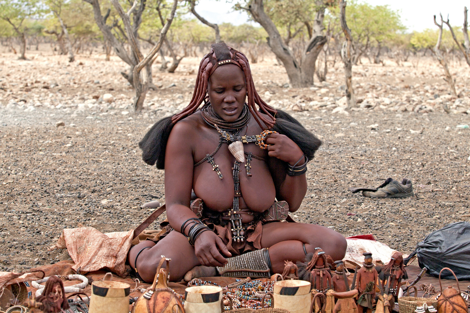 Straßenhandel 2, - ... bei den Himbas