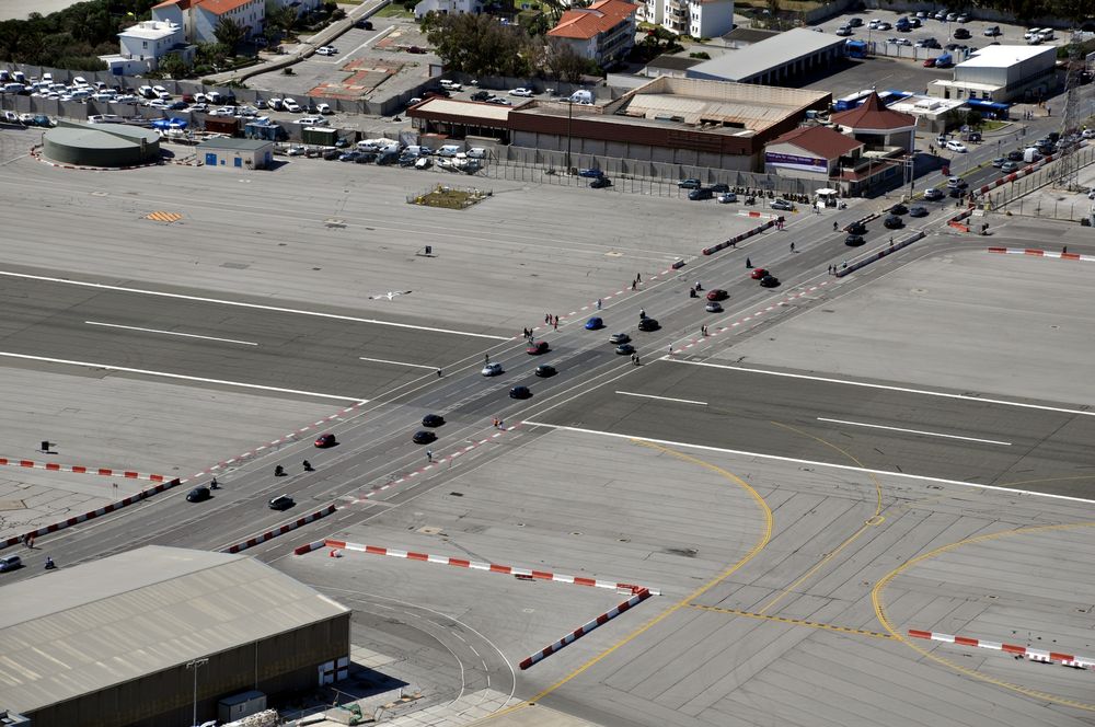 Straßenkreuzung in Gibraltar